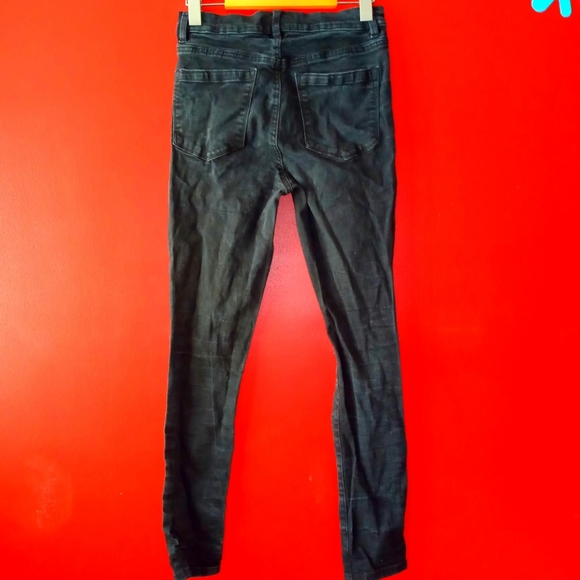 Black Ripped/Destressed Dyndnm Kate Jean's… - Picture 5 of 6